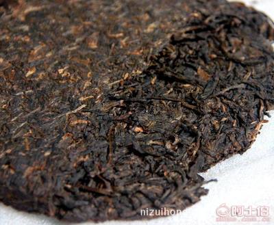 【廠家直銷普洱茶批發90年代中茶鐵餅綠印357克生餅陳年老生茶】廣州市荔灣區雙鈺茶行 - 產品庫